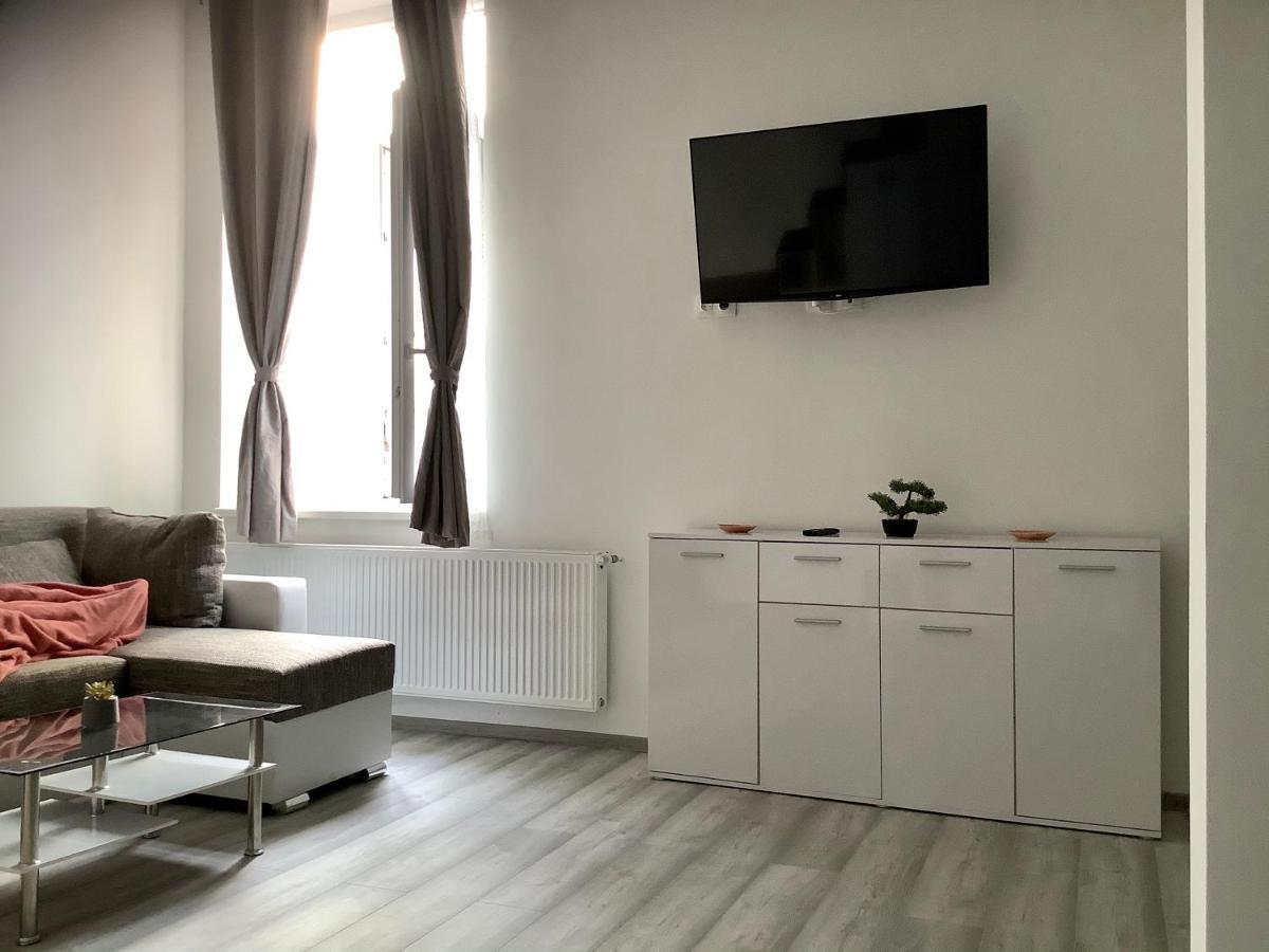 Appartamento Belvárosi Apartman 1 Miskolc Esterno foto